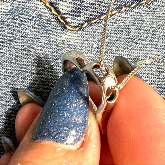 White gold delicate floating heart w natural diamond necklace 18” chain stamped - Picture 9 of 11